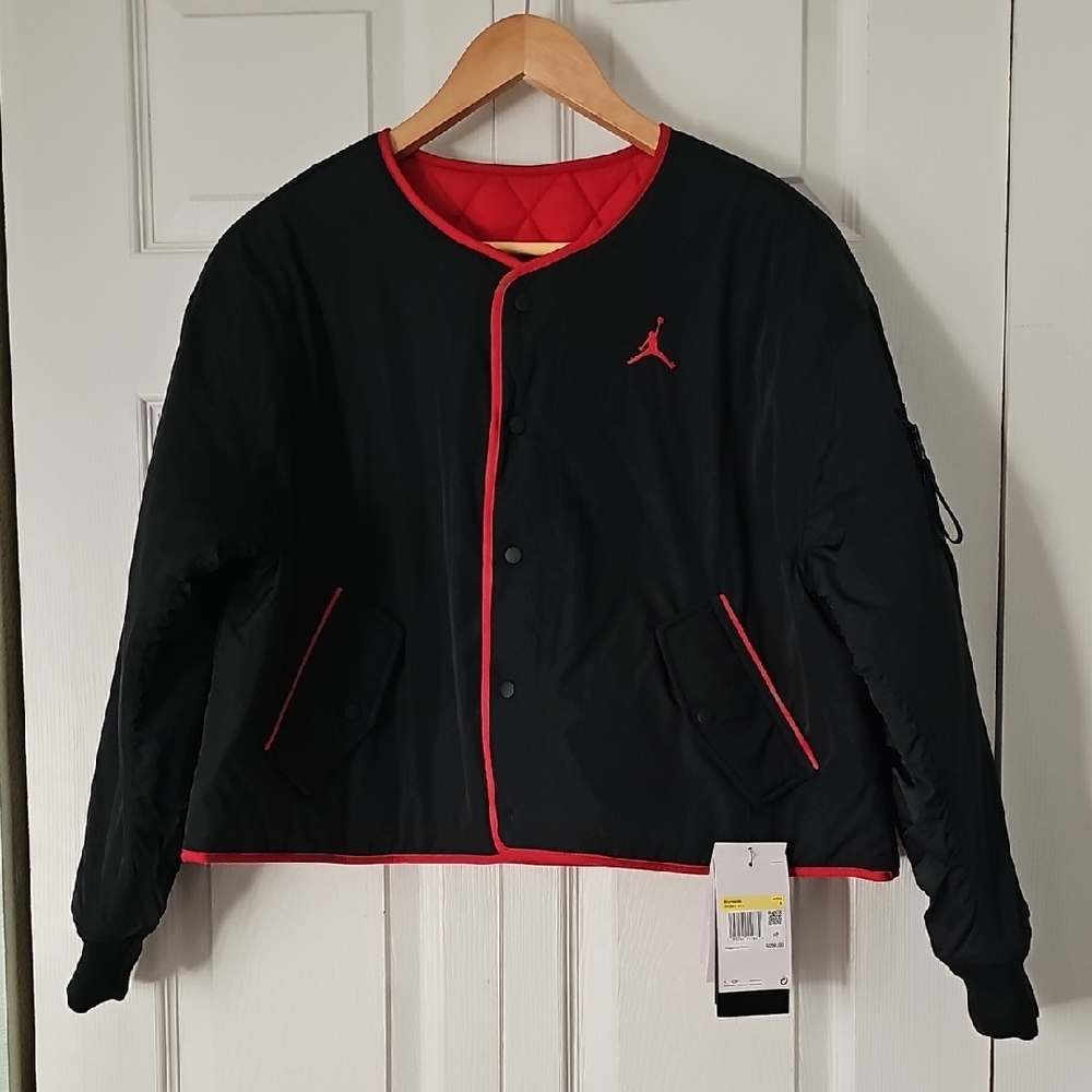 🔥 Jordan Women’s Reversible Quilted Bomber Jacket Black & Red Size S/M NWT DH